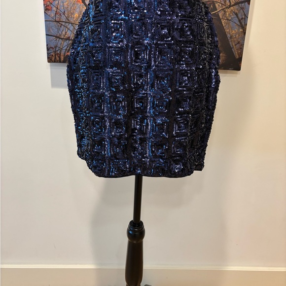H&M navy sequin mini skirt size 6 great condition - Picture 3 of 9